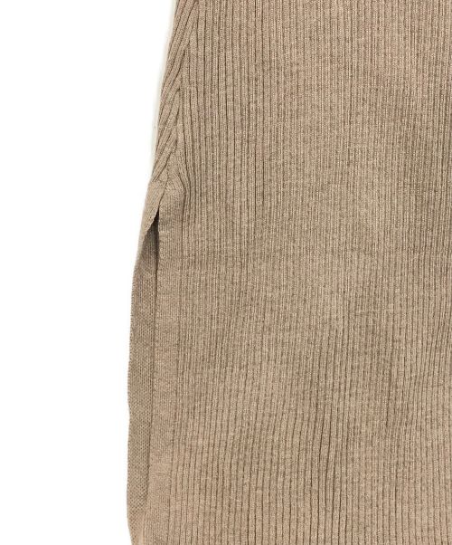 ACYM（アシーム）ACYM (アシーム) Back cross slit ワンピース ブラウン サイズ:SIZE　XSの古着・服飾アイテム