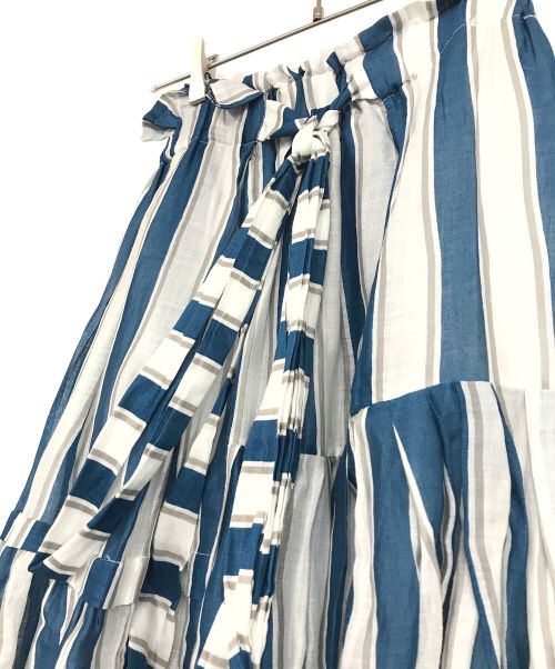 LEE MATHEWS（リー マシュー）LEE MATHEWS (リー マシュー) ストライプスカート ホワイト×ブルーの古着・服飾アイテム