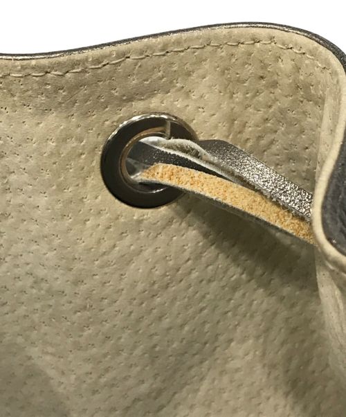 J&M DAVIDSON（ジェイ＆エム デヴィッドソン）J&M DAVIDSON (ジェイ＆エム デヴィッドソン) カーニバルワンショルダーバッグ ベージュの古着・服飾アイテム