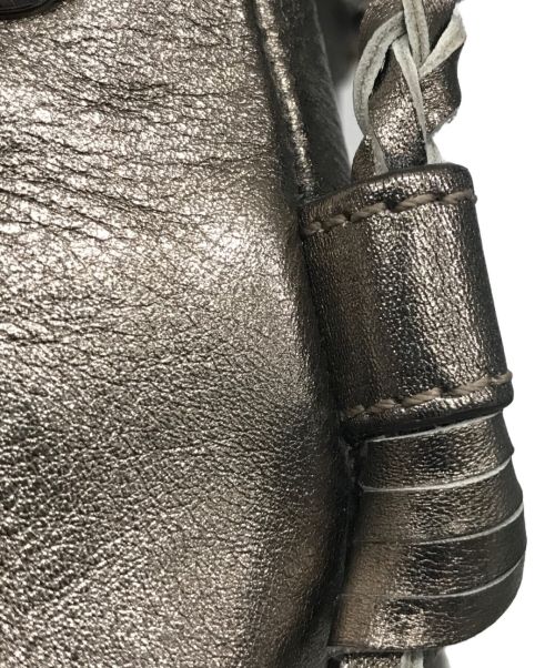 J&M DAVIDSON（ジェイ＆エム デヴィッドソン）J&M DAVIDSON (ジェイ＆エム デヴィッドソン) カーニバルワンショルダーバッグ ベージュの古着・服飾アイテム