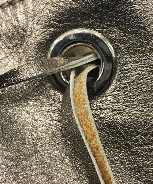 J&M DAVIDSON（ジェイ＆エム デヴィッドソン）J&M DAVIDSON (ジェイ＆エム デヴィッドソン) カーニバルワンショルダーバッグ ベージュの古着・服飾アイテム