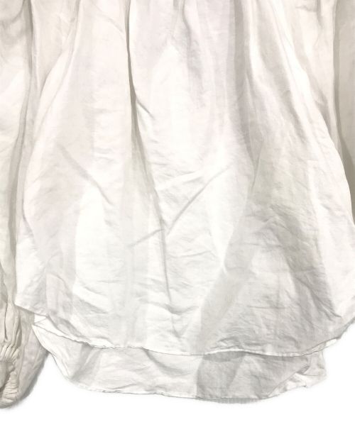 KALNA（カルナ）KALNA (カルナ) ギャザーオフショルダーブラウス ホワイトの古着・服飾アイテム