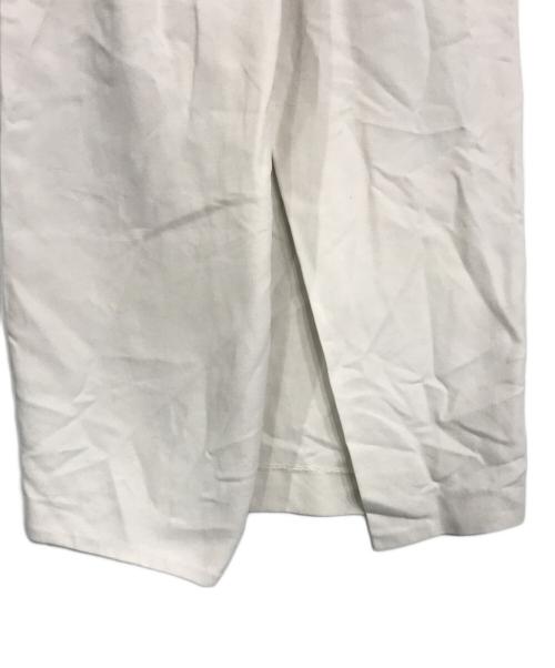 ENFOLD（エンフォルド）ENFOLD (エンフォルド) ベルト付スカート ホワイト サイズ:36の古着・服飾アイテム