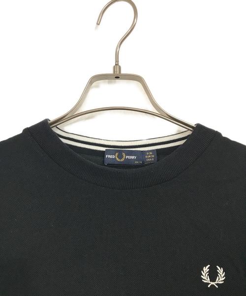 FRED PERRY（フレッドペリー）FRED PERRY (フレッドペリー) オーバーサイズロゴカットソー ブラック サイズ:10の古着・服飾アイテム