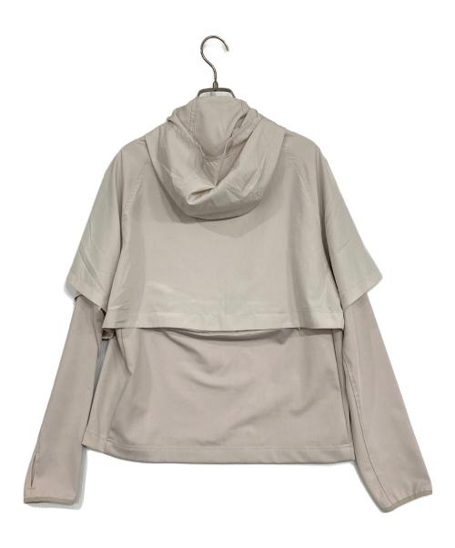UNFILO（アンフィーロ）UNFILO (アンフィーロ) フードジャケットレイヤ-ドカットソー ベージュ サイズ:SIZE Sの古着・服飾アイテム