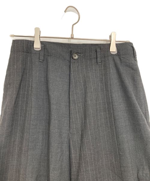 My Beautiful Landlet（マイビューティフルランドレット）My Beautiful Landlet (マイビューティフルランドレット) tropical wool pin stripe mix wide pants グレーの古着・服飾アイテム