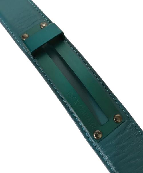 ISSEY MIYAKE（イッセイミヤケ）ISSEY MIYAKE (イッセイミヤケ) ベルト ブルーの古着・服飾アイテム