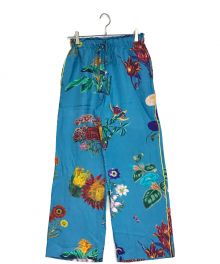 CABAN（キャバン）の古着「シルクツイル IBIZAプリントイージーパンツ」｜スカイブルー