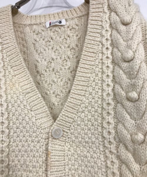 ISSEY MIYAKE（イッセイミヤケ）ISSEY MIYAKE (イッセイミヤケ) ケーブル編み カーディガン ベージュ サイズ:9の古着・服飾アイテム