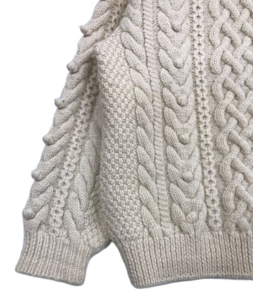ISSEY MIYAKE（イッセイミヤケ）ISSEY MIYAKE (イッセイミヤケ) ケーブル編み カーディガン ベージュ サイズ:9の古着・服飾アイテム