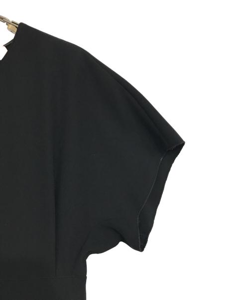 N°21（ヌメロヴェントゥーノ）N°21 (ヌメロヴェントゥーロ) 半袖デザインワンピース ブラック サイズ:40の古着・服飾アイテム