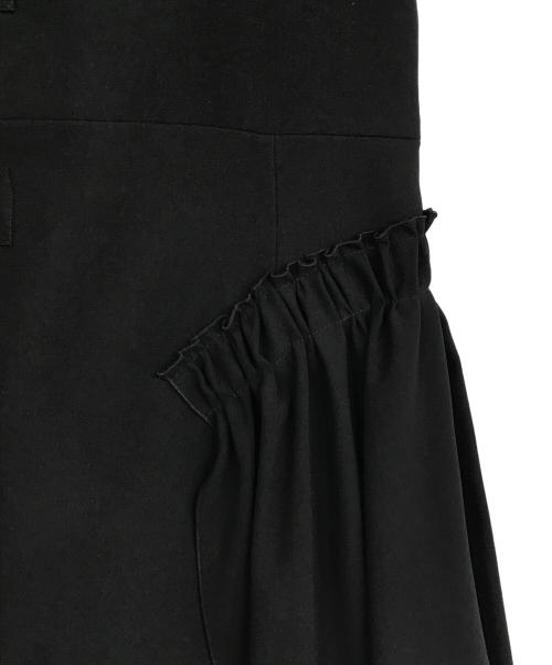 N°21（ヌメロヴェントゥーノ）N°21 (ヌメロヴェントゥーロ) 半袖デザインワンピース ブラック サイズ:40の古着・服飾アイテム