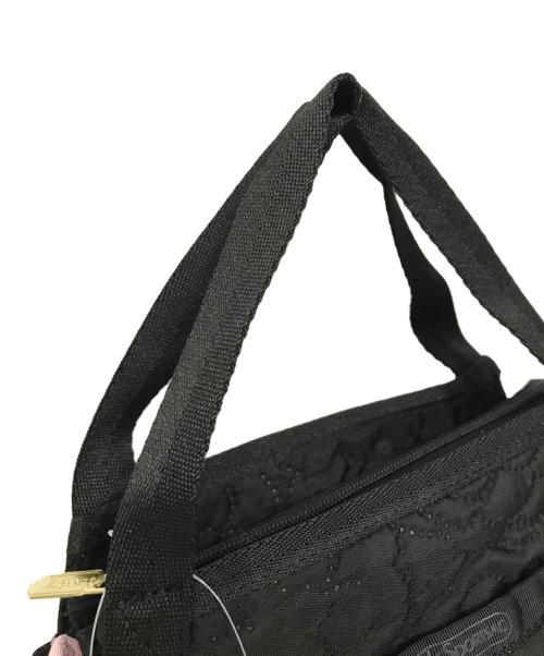 LeSportsac（レスポートサック）LeSportsac (レスポートサック) SMALL JENNI パフィーブロッサムズ ブラックの古着・服飾アイテム