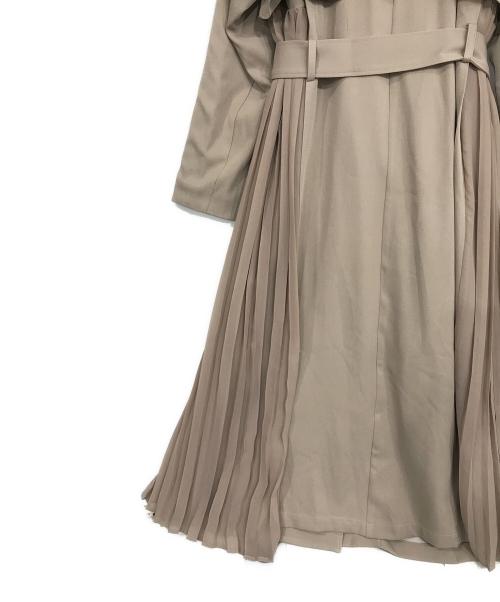 Resexxy（リゼクシー）RESEXXY (リゼクシー) 切替コート ベージュ サイズ:FREEの古着・服飾アイテム