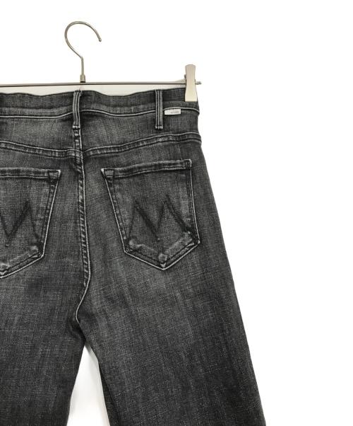 mother（マザー）mother (マザー) カットオフフレアデニム ブラック サイズ:26の古着・服飾アイテム