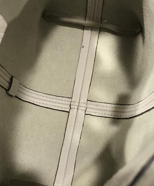 ANYA HINDMARCH（アニヤ・ハインドマーチ）ANYA HINDMARCH (アニヤハインドマーチ) ビルドアバッグ アイボリーの古着・服飾アイテム