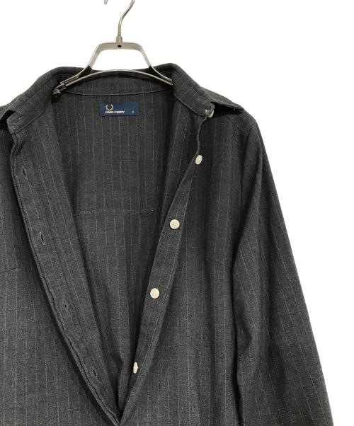 FRED PERRY（フレッドペリー）FRED PERRY (フレッドペリー) シャツワンピース グレー サイズ:SZIE 8の古着・服飾アイテム
