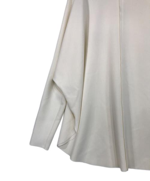 atelier brugge（アトリエ ブルージュ）atelier brugge (アトリエ ブルージュ) ドロップショルダープルオーバー ホワイト サイズ:Fの古着・服飾アイテム