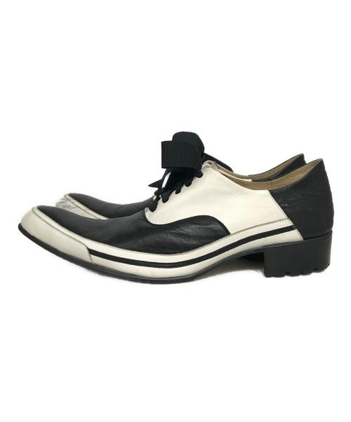 Yohji Yamamoto pour homme（ヨウジヤマモト プールオム）Yohji Yamamoto pour homme (ヨウジヤマモト プールオム) HIROMU TAKAHARA (ヒロムタカハラ) レースアップナイフシューズ ブラック×ホワイト サイズ:5の古着・服飾アイテム