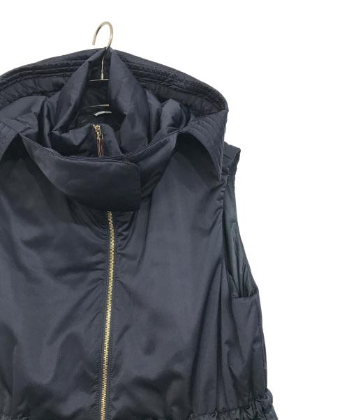 Max Mara WEEK END LINE（マックスマーラ ウイークエンドライン）Max Mara WEEK END LINE (マックスマーラ ウイークエンドライン) カシミヤ中綿 ベスト ネイビー サイズ:38の古着・服飾アイテム