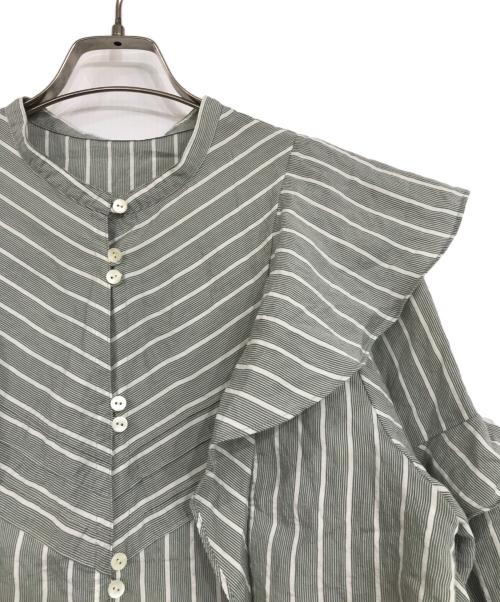 JOURNAL STANDARD（ジャーナルスタンダード）JOURNAL STANDARD (ジャーナルスタンダード) ショルダーフリルブラウス グリーン サイズ:Fの古着・服飾アイテム