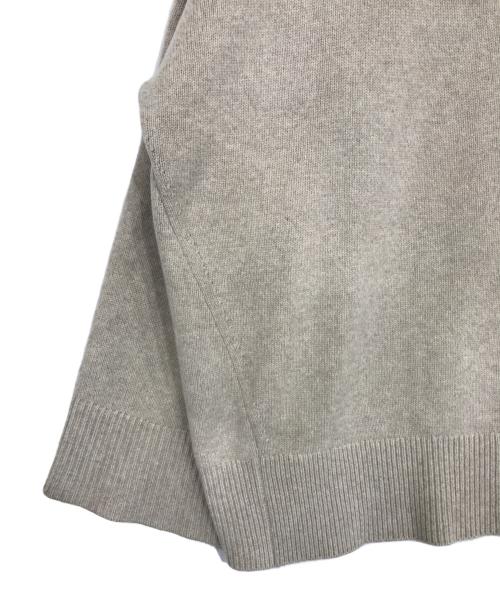 EVERYDAY I LIKE.（エヴリデイ アイ ライク）EVERYDAY I LIKE. (エヴリデイ アイ ライク) Aries タートルネックプルオーバー ベージュ サイズ:記載無しの古着・服飾アイテム