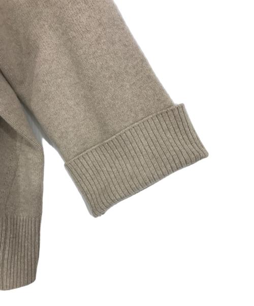 EVERYDAY I LIKE.（エヴリデイ アイ ライク）EVERYDAY I LIKE. (エヴリデイ アイ ライク) Aries タートルネックプルオーバー ベージュ サイズ:記載無しの古着・服飾アイテム