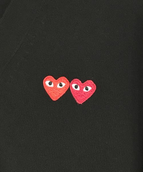 PLAY COMME des GARCONS（プレイコムデギャルソン）PLAY COMME des GARCONS (プレイ コムデギャルソン) Unisex V-Neck Cardigan ブラック サイズ:XLの古着・服飾アイテム