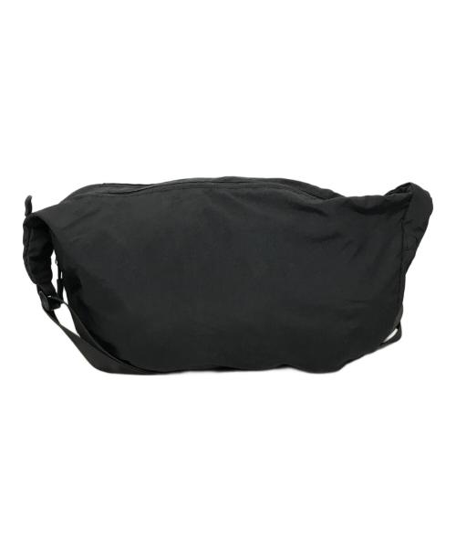 ear PAPILLONNER（イアパピヨネ）ear PAPILLONNER (イアパピヨネ) バナナショルダーバッグ ブラックの古着・服飾アイテム