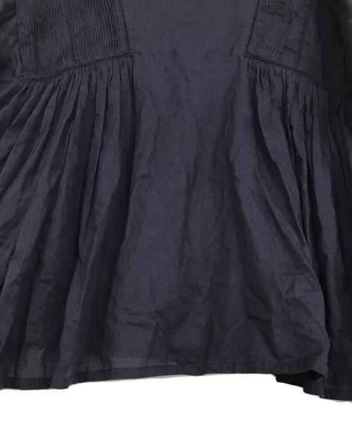 utilite（ユティリテ）utilite (ユティリテ) コットンボイル はしごレースピンタックギャザーブラウス ネイビー サイズ:表記無しの古着・服飾アイテム
