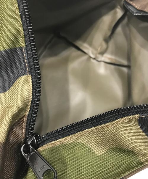 Herve Chapelier（エルベシャプリエ）Herve Chapelier (エルベシャプリエ) カモ柄舟形 ハンドバッグ カーキの古着・服飾アイテム