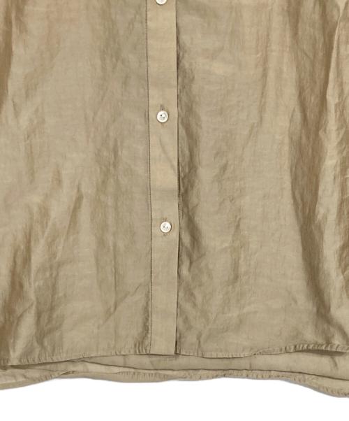 kurashi&trips publishing（クラシアンドトリップス パブリッシング）KURASHI&Trips PUBLISHING (クラシアンドトリップス パブリッシング) シアーバンドカラーシャツ ベージュ サイズ:FREEの古着・服飾アイテム