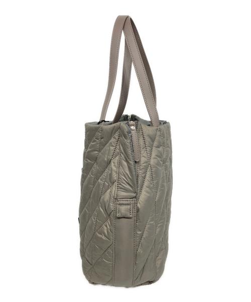 Y'SACCS（イザック）Y'SACCS (イザック) パデットトートバッグ Mサイズ グレーの古着・服飾アイテム