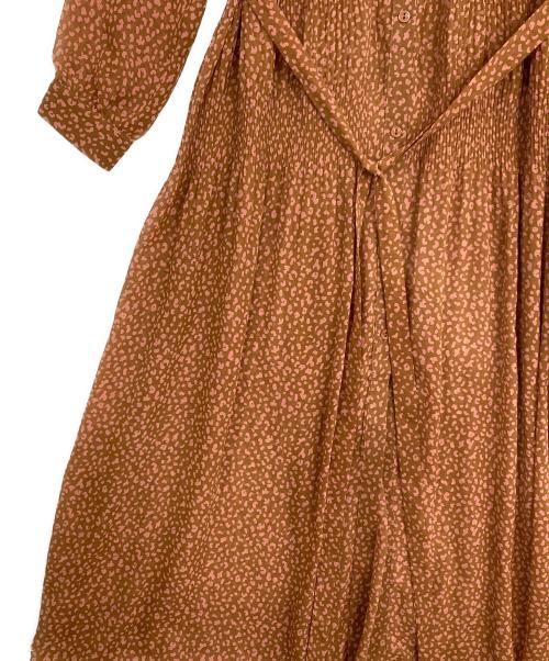 BARNEYS NEWYORK（バーニーズ・ニューヨーク）BARNEYS NEWYORK (バーニーズ・ニューヨーク) 総柄ワンピース ブラウン サイズ:Fの古着・服飾アイテム