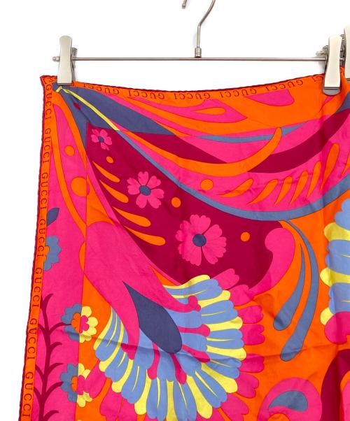 GUCCI（グッチ）GUCCI (グッチ) シルクスカーフ レッドの古着・服飾アイテム