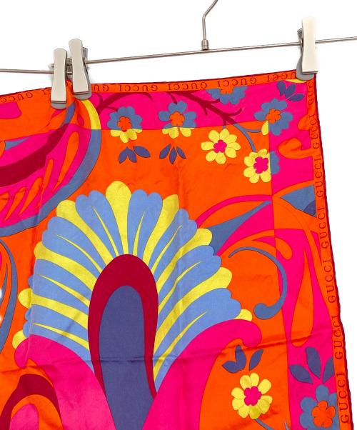 GUCCI（グッチ）GUCCI (グッチ) シルクスカーフ レッドの古着・服飾アイテム