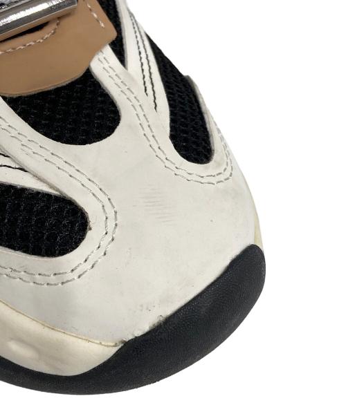 STEVE MADDEN（スティーブマデン）STEVE MADDEN (スティーブマデン) 厚底スニーカー ホワイト×ブラック サイズ:6.5の古着・服飾アイテム
