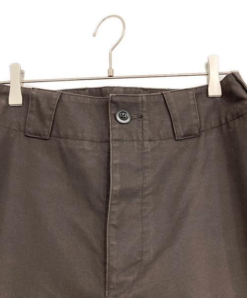 MHL（エムエイチエル）MHL (エムエイチエル) JAPANESE DENSE COTTONパンツ ブラウン サイズ:3の古着・服飾アイテム