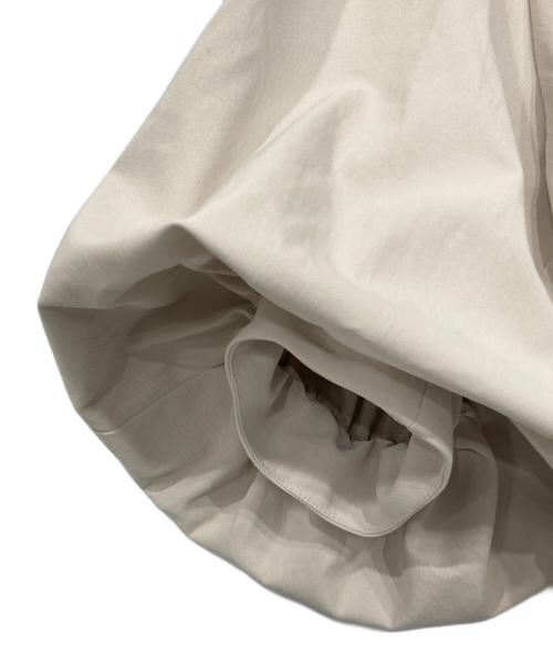 CLANE（クラネ）CLANE (クラネ) VOLUME SELEEVE STAND NECK SHIRT ベージュ サイズ:1の古着・服飾アイテム