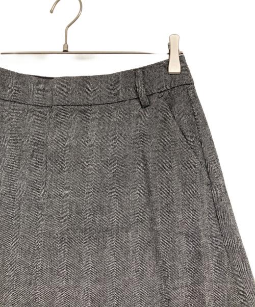 A.P.C.（アーペーセー）A.P.C. (アーペーセー) ヘリンボーンAラインスカート グレー サイズ:36の古着・服飾アイテム