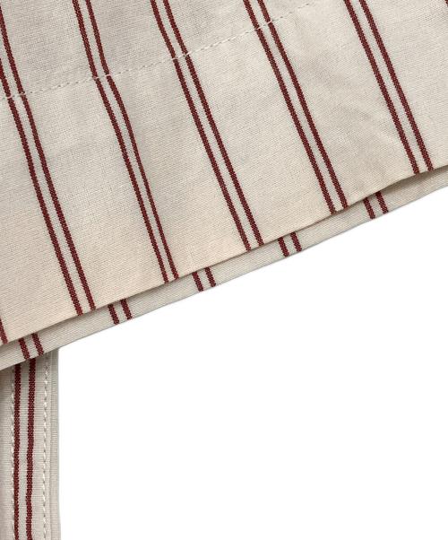 MHL（エムエイチエル）MHL (エムエイチエル) DRY COTTON STRIPE SS SHIRTS/半袖シャツ ベージュ×レッド サイズ:Sの古着・服飾アイテム