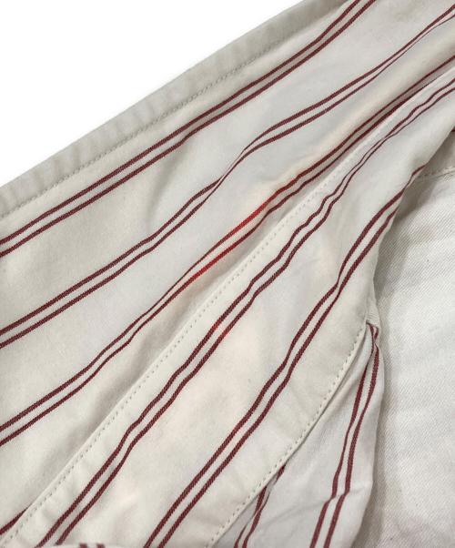 MHL（エムエイチエル）MHL (エムエイチエル) DRY COTTON STRIPE SS SHIRTS/半袖シャツ ベージュ×レッド サイズ:Sの古着・服飾アイテム