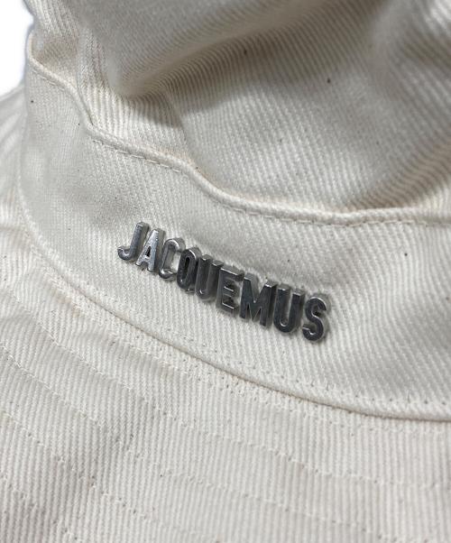 jacquemus（ジャックムス）jacquemus (ジャックムス) Artichaut バケットハット アイボリーの古着・服飾アイテム