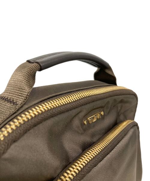 TUMI（トゥミ）TUMI (トゥミ) VOYAGEUR-TROY CROSSBODY ブラウンの古着・服飾アイテム