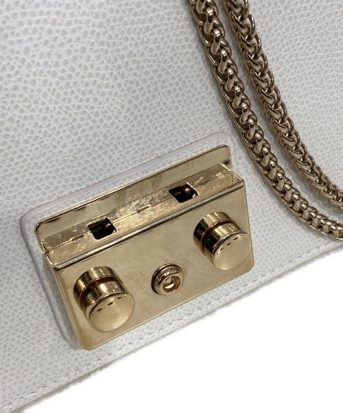 FURLA（フルラ）FURLA (フルラ) メトロポリス ミニシチェーンョルダーバッグ ホワイトの古着・服飾アイテム