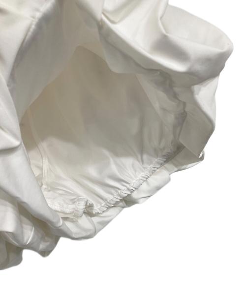 Snidel（スナイデル）Snidel (スナイデル) バルーンミニスコート ホワイト 未使用品の古着・服飾アイテム