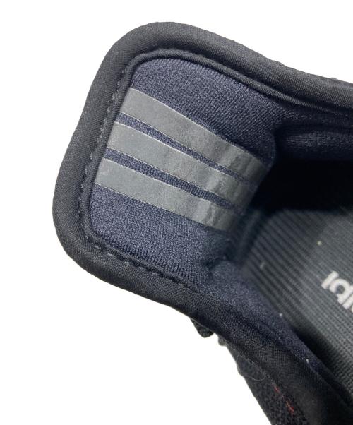adidas（アディダス）adidas (アディダス) YEEZY BOOST350V2 ブラック サイズ:US9の古着・服飾アイテム