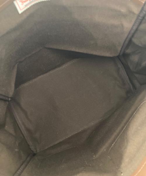 YOUNG & OLSEN The DRYGOODS STORE（ヤングアンドオルセン ザ ドライグッズストア）YOUNG & OLSEN The DRYGOODS STORE (ヤングアンドオルセン ザ ドライグッズストア) STEAMERS CANVAS POCKET TOTE ブラウン 未使用品の古着・服飾アイテム