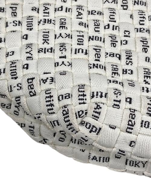 beautiful people（ビューティフルピープル）beautiful people (ビューティフルピープル) ロゴシューレースニッティングバスケット S ホワイトの古着・服飾アイテム