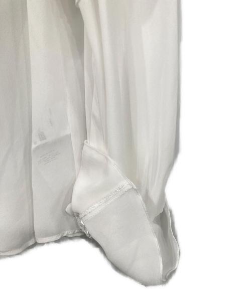 Mila Owen（ミラオーウェン）Mila Owen (ミラオーウェン) ラッフルブラウス ホワイトの古着・服飾アイテム